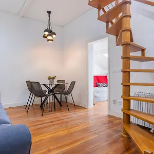 Alfama 2bdr Duplex W/ Balcony By Lovelystay Lisbon